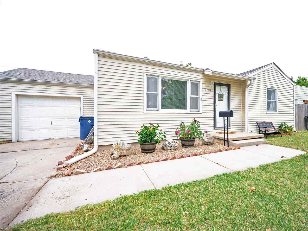 2718 Merton St - Photo 1