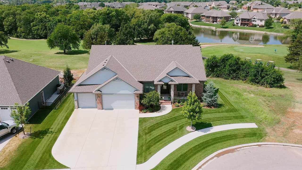 1340 Lookout Cir - Photo 1