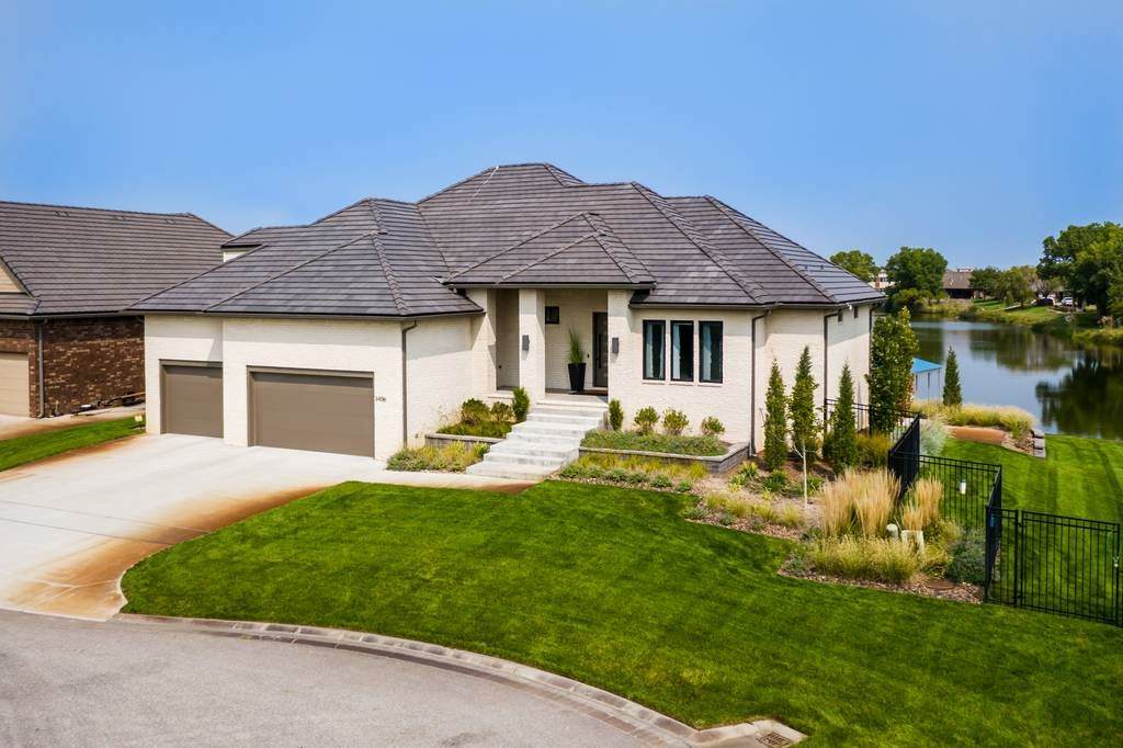 3406 Beach Club Cir - Photo 1