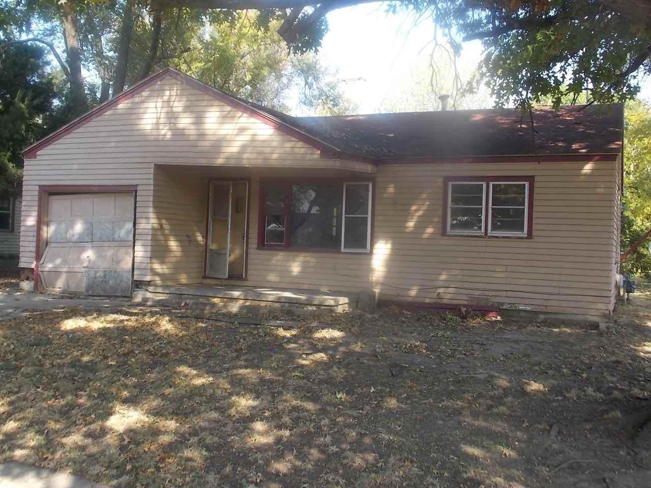 2632 Poplar St - Photo 1