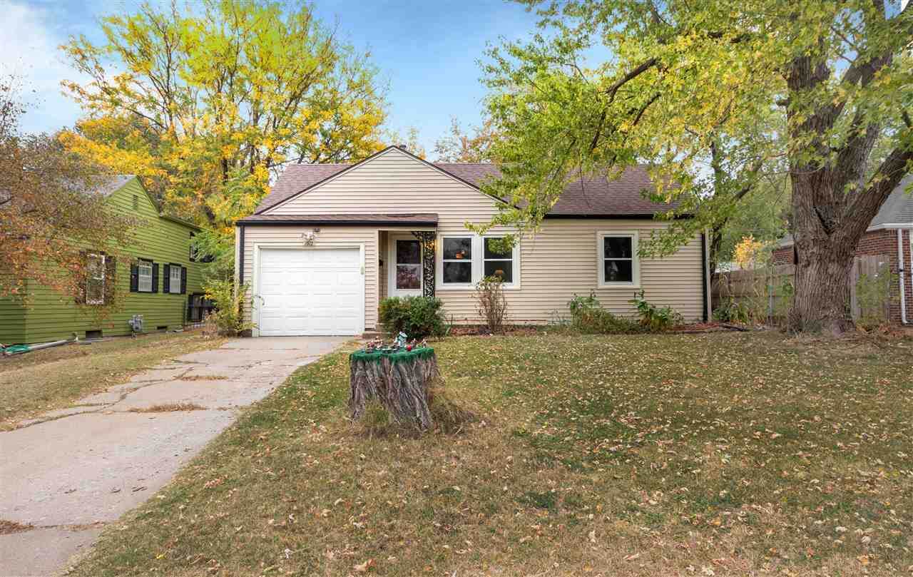 1012 Crestway St - Photo 1