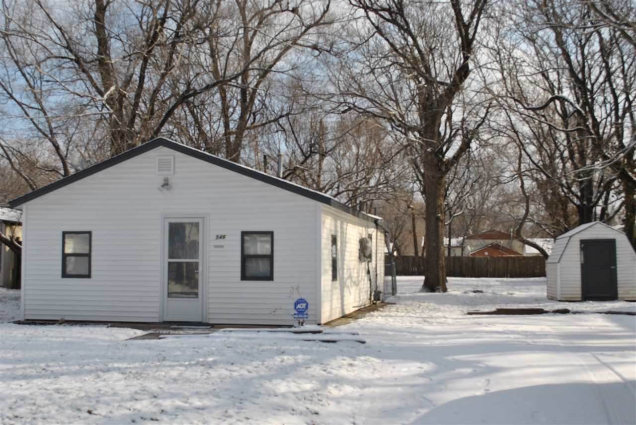 546 Flora St - Photo 1