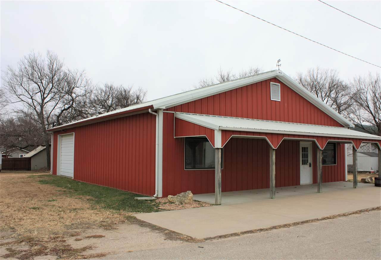 112 Main St - Photo 1