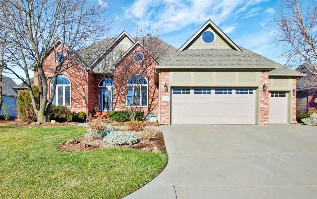 10206 Bronco St - Photo 1