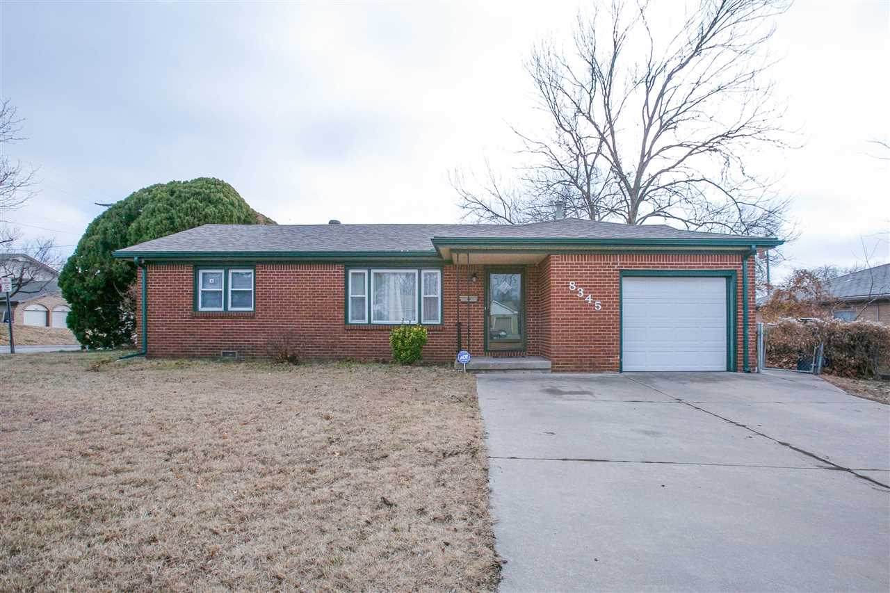 8345 Gilbert St - Photo 1