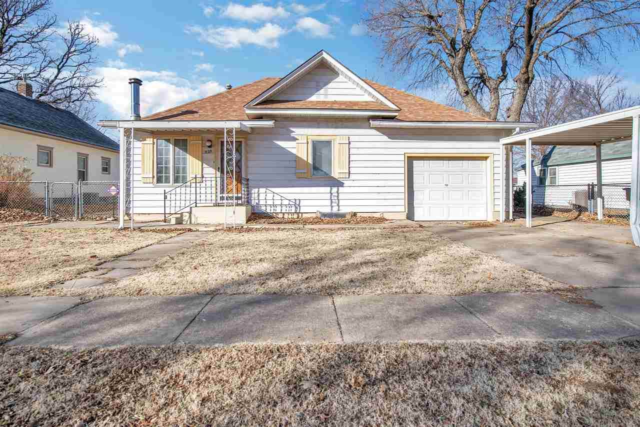 325 Magnolia - Photo 1