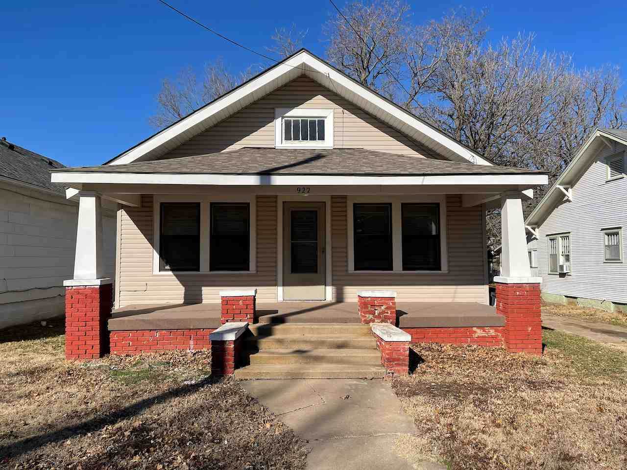 922 2ND AVE - Photo 1