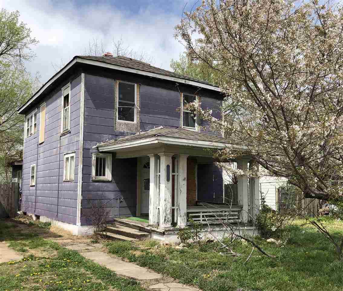 1945 Broadway Ave - Photo 1