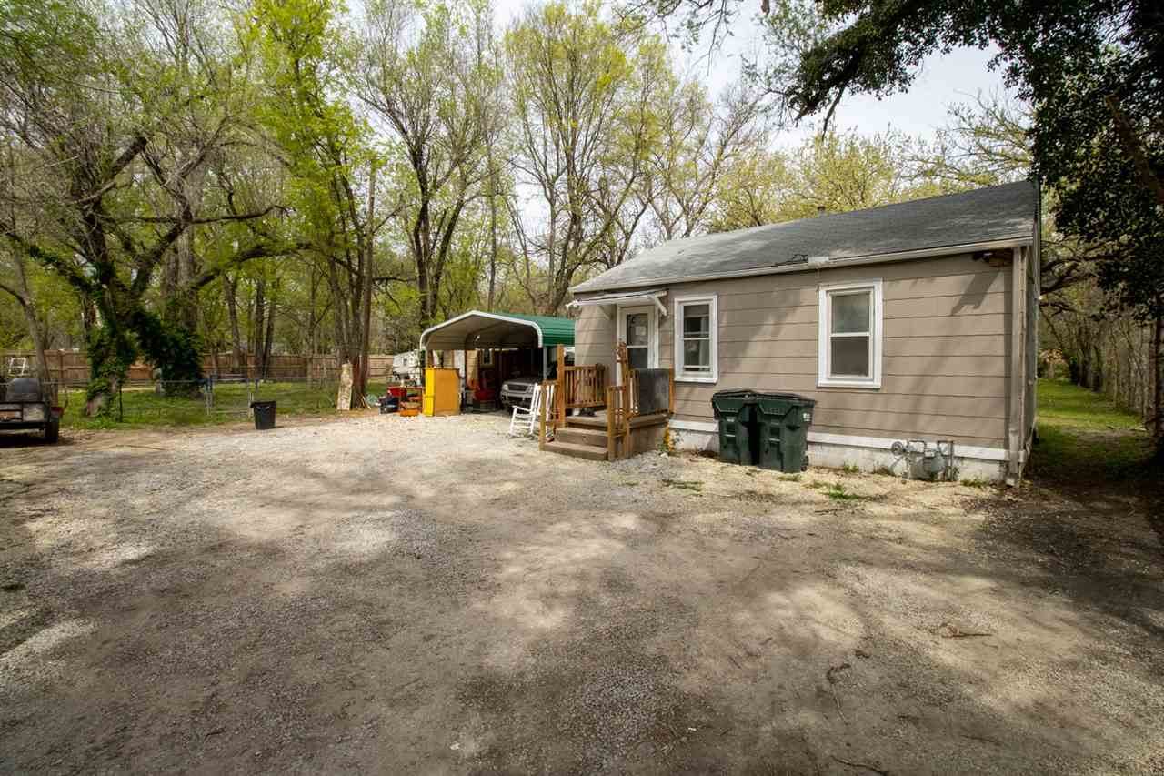 3122 1/2 N SALINA AVE - Photo 1