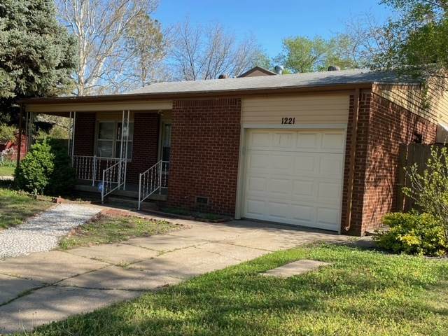 1221 Jump St - Photo 1