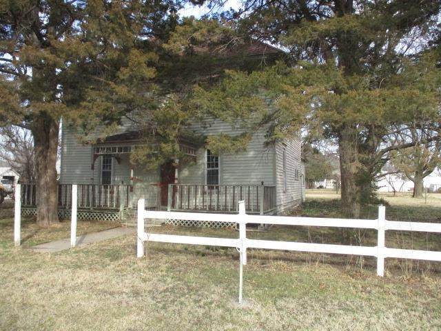 202 Washington Ave - Photo 1