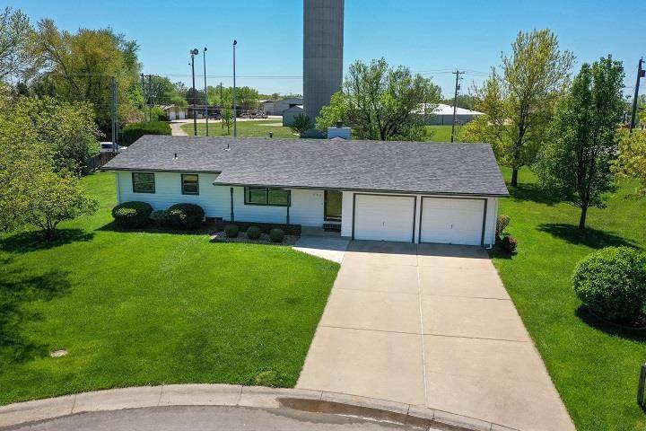 605 Random Ct - Photo 1