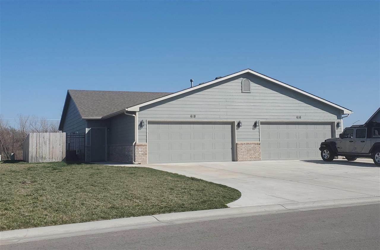 616 N Grandstone - Photo 1