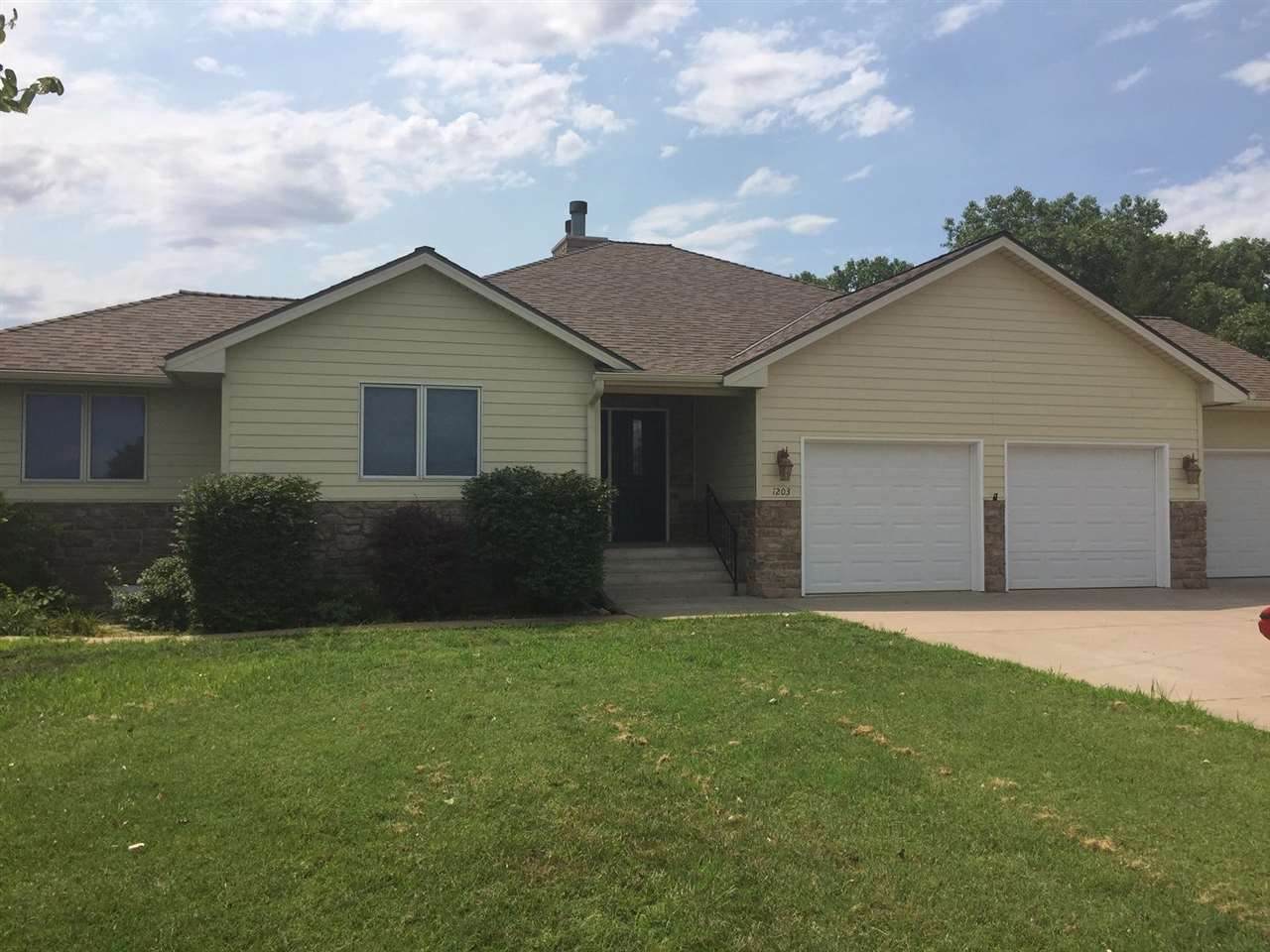 1203 Mcnair - Photo 1