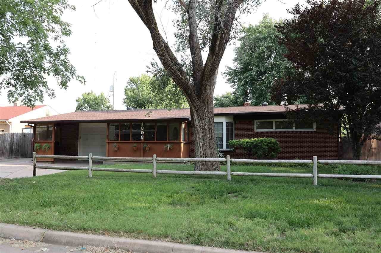 1308 Brady St - Photo 1