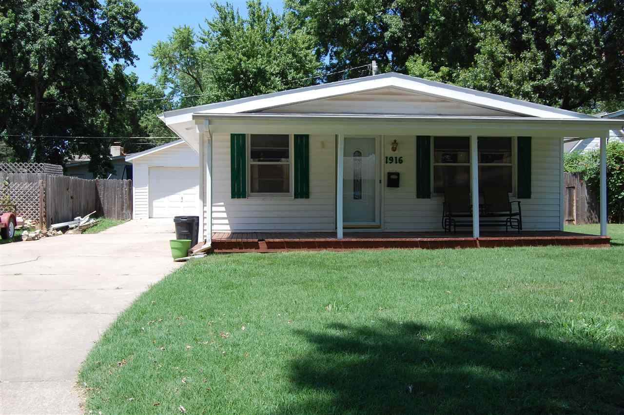 1916 14TH AVE - Photo 1