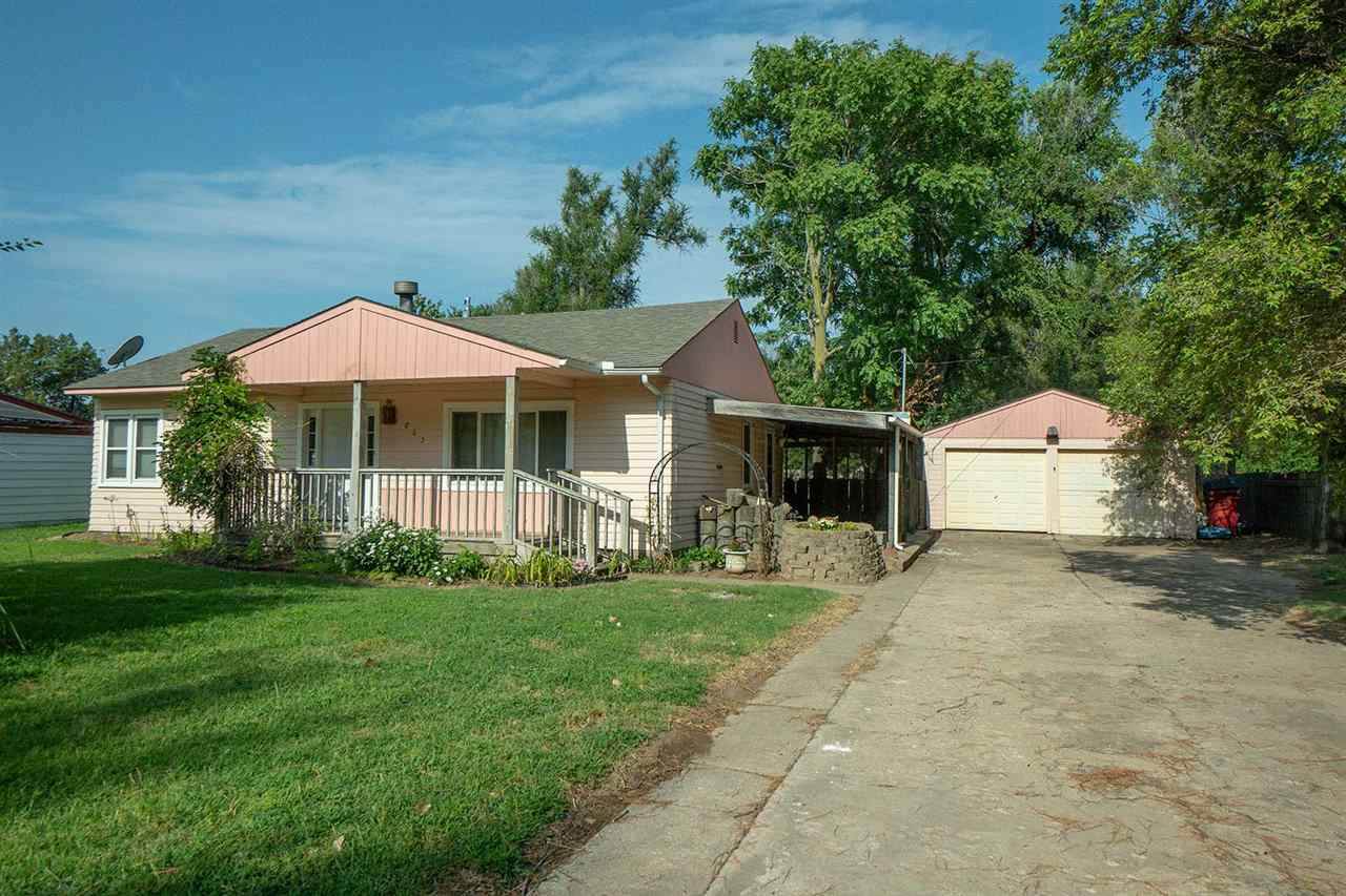 805 Clara St - Photo 1