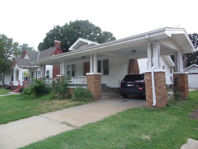 709 Hillside St - Photo 1