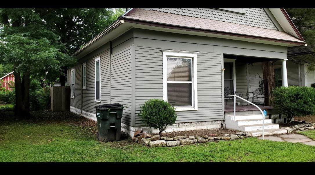 1348 Waco Ave - Photo 1