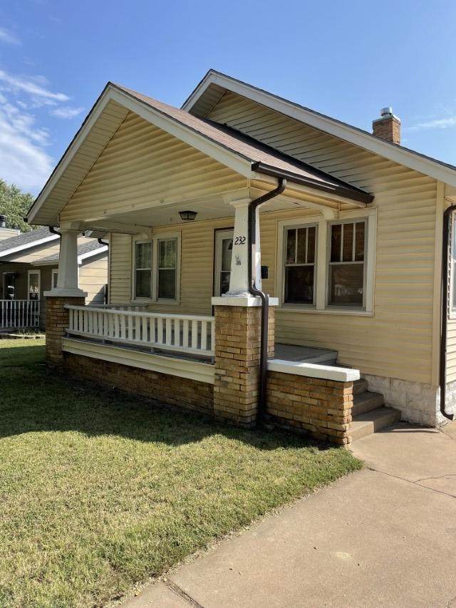 232 Edwards Ave - Photo 1