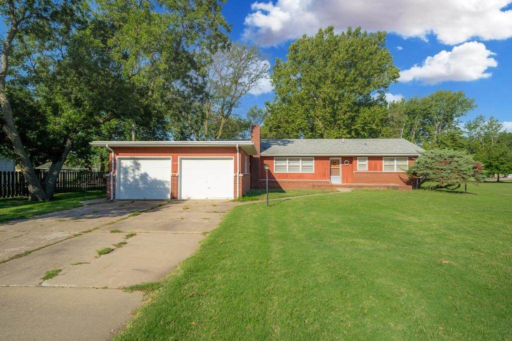 3167 Charles Ave - Photo 1