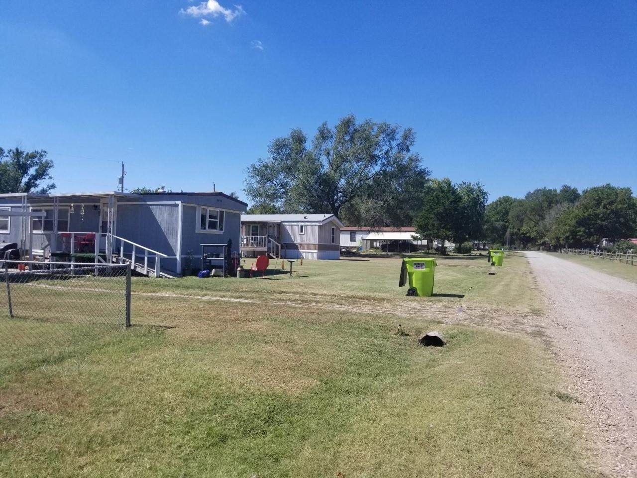 6873 Beverly Dr - Photo 1