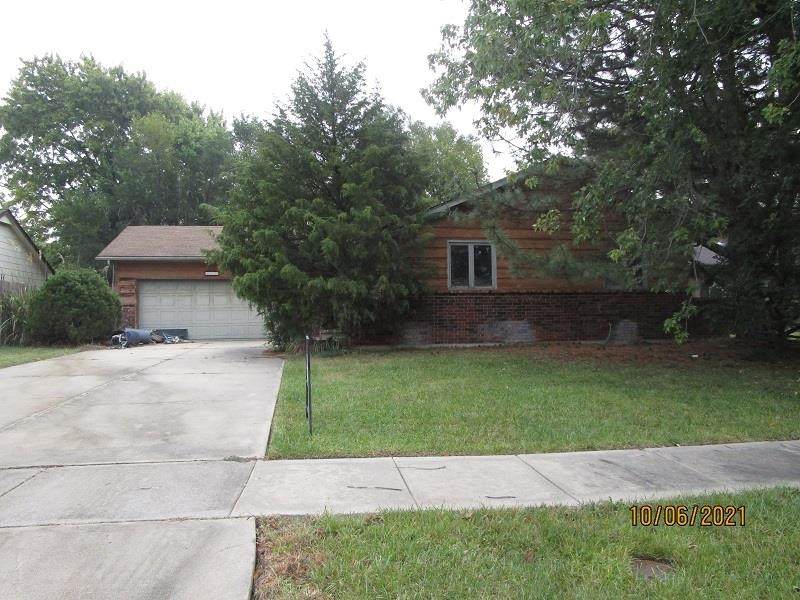 4134 Clarendon - Photo 1