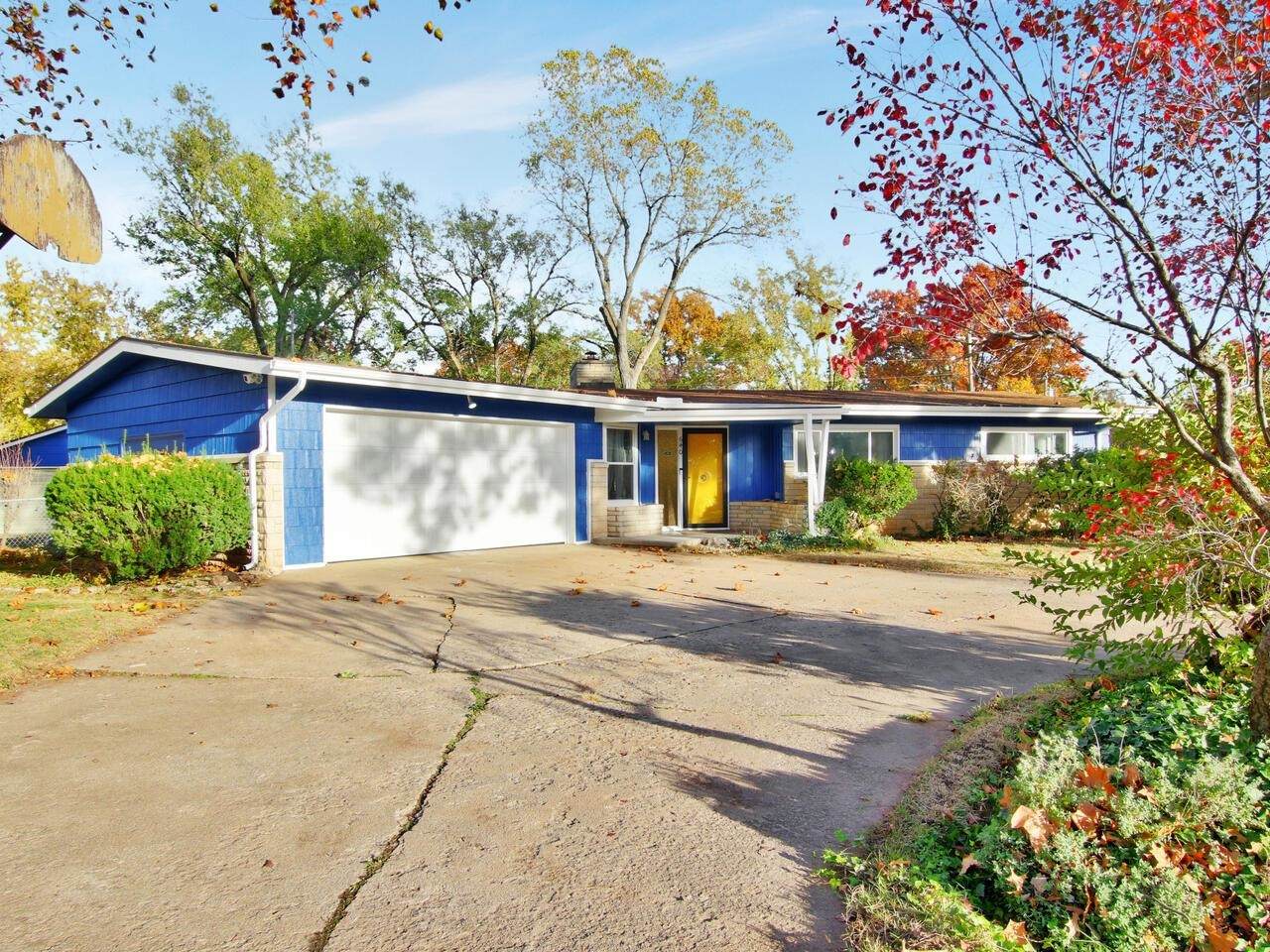 640 Keith Ave - Photo 1
