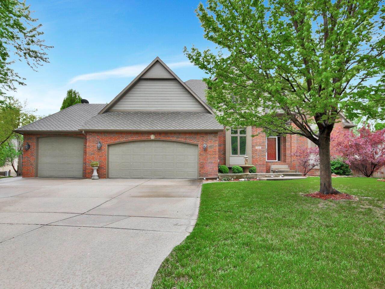 1210 Hickory Creek Ct - Photo 1