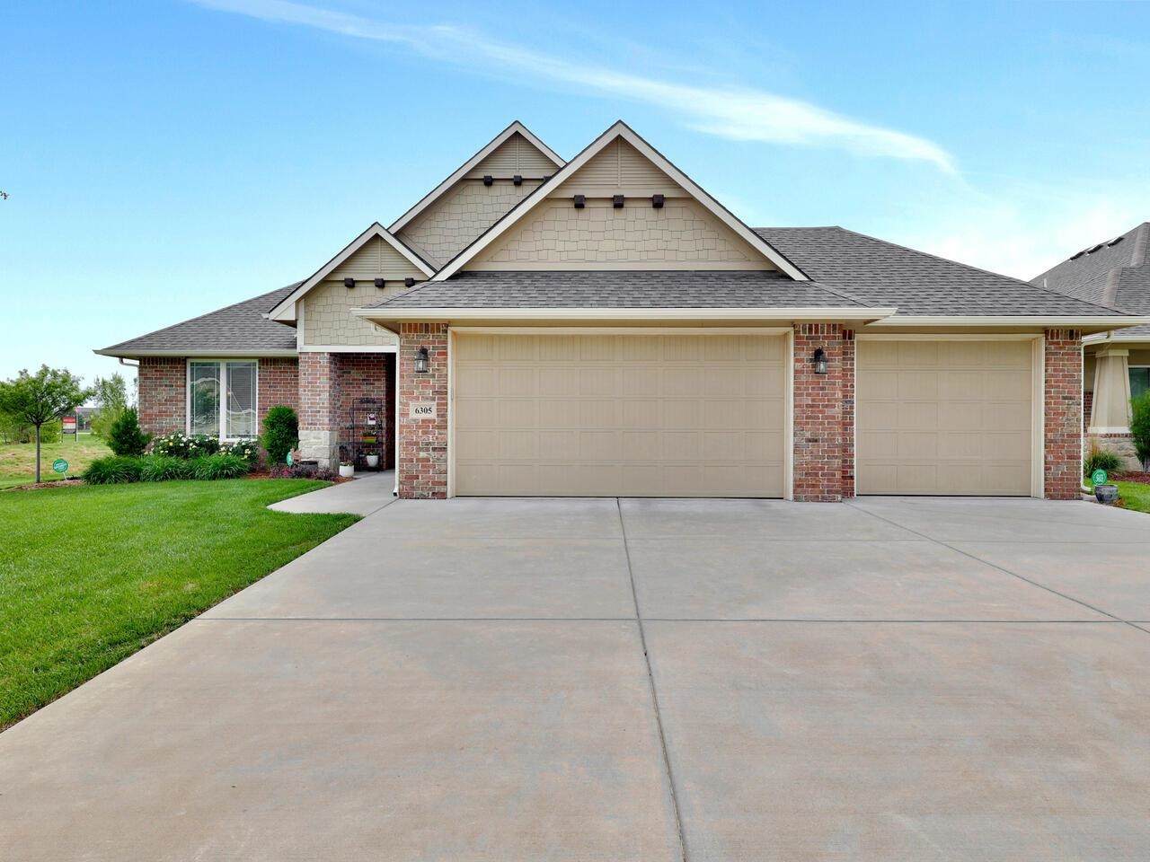 6305 Central Park Ct. - Photo 1