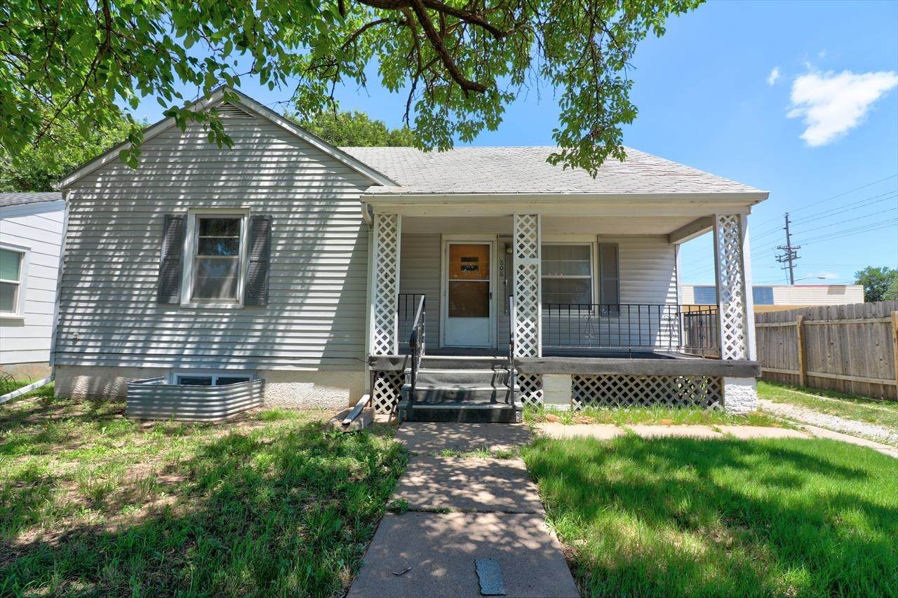 808 Main St - Photo 1