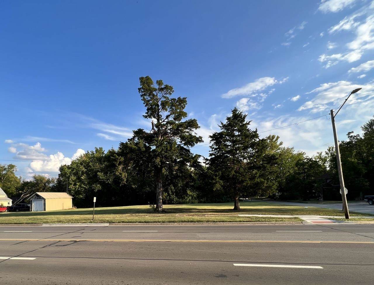 301 River St - Photo 1