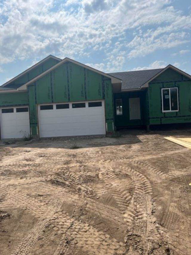 4945 Peregrine Ct - Photo 1