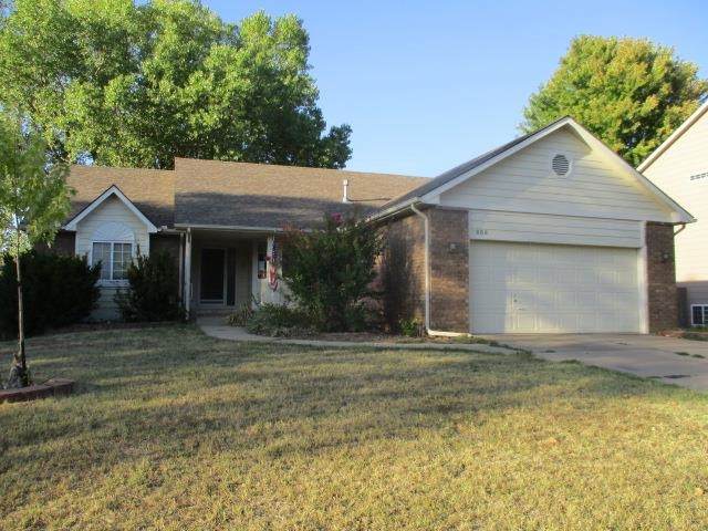 808 Hawthorne Dr - Photo 1