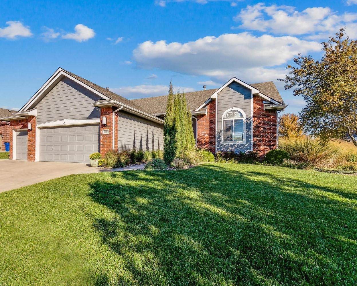 825 Bracken Ct - Photo 1