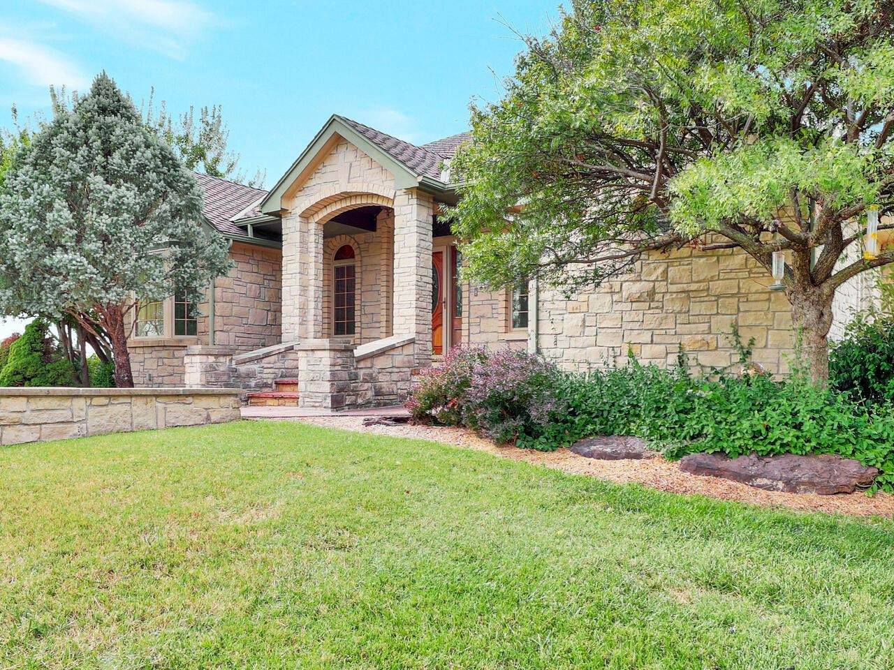1243 Greenwich Rd - Photo 1
