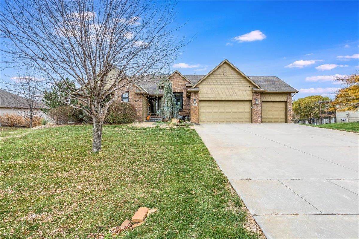 460 Sienna Ct - Photo 1