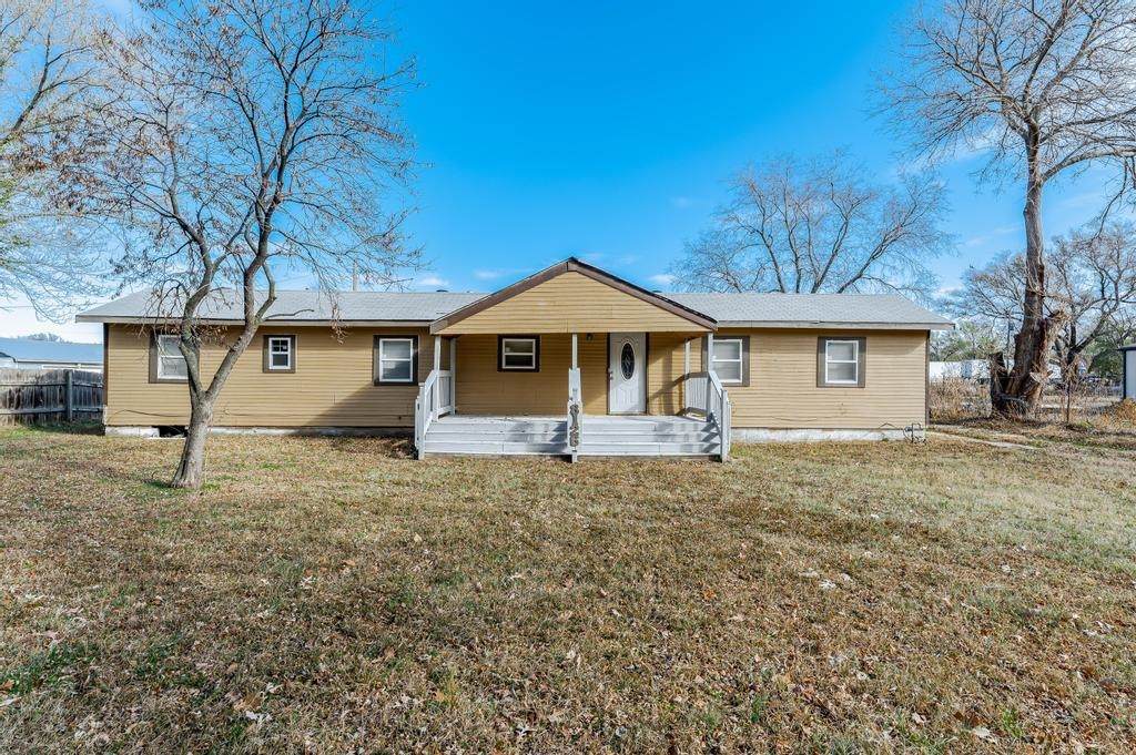 8126 Mead St - Photo 1
