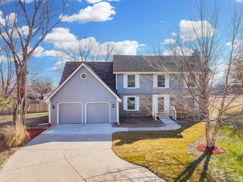 2420 Winstead Cir - Photo 1