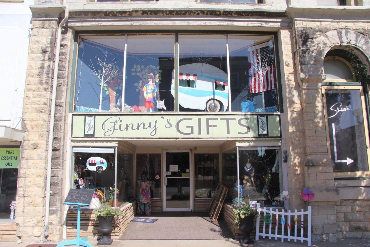 820 Main St - Photo 1