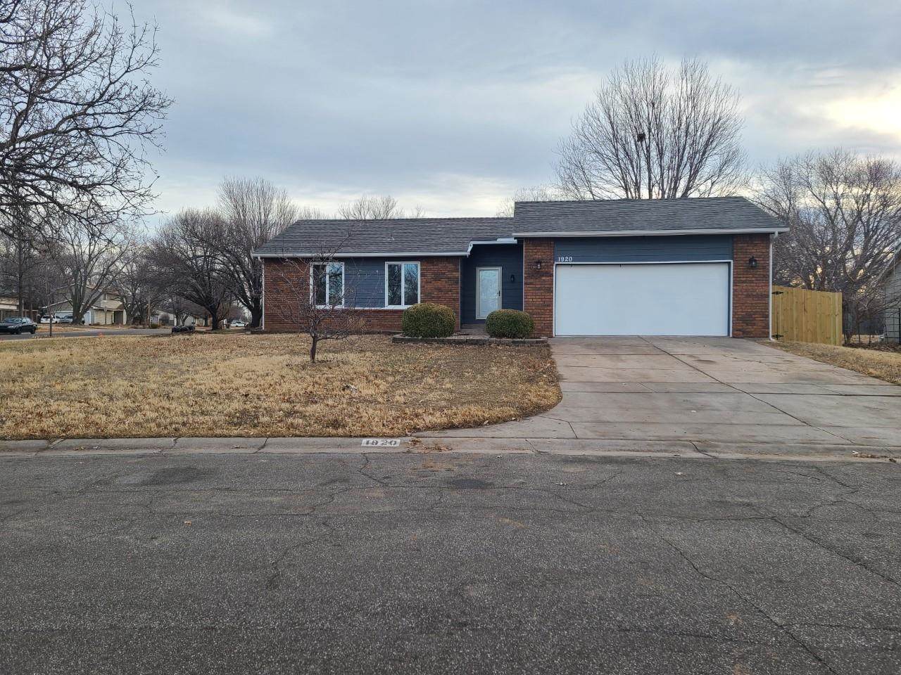 1920 Wood Dr - Photo 1