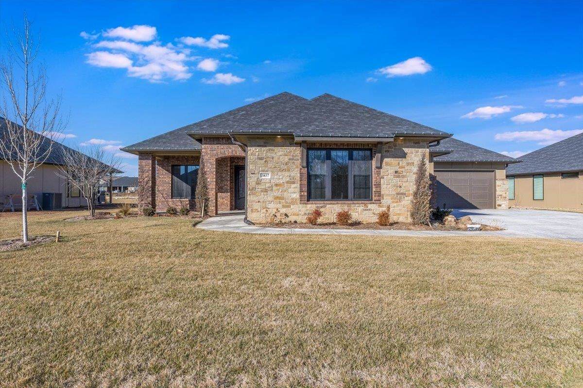 3837 Brush Creek - Photo 1