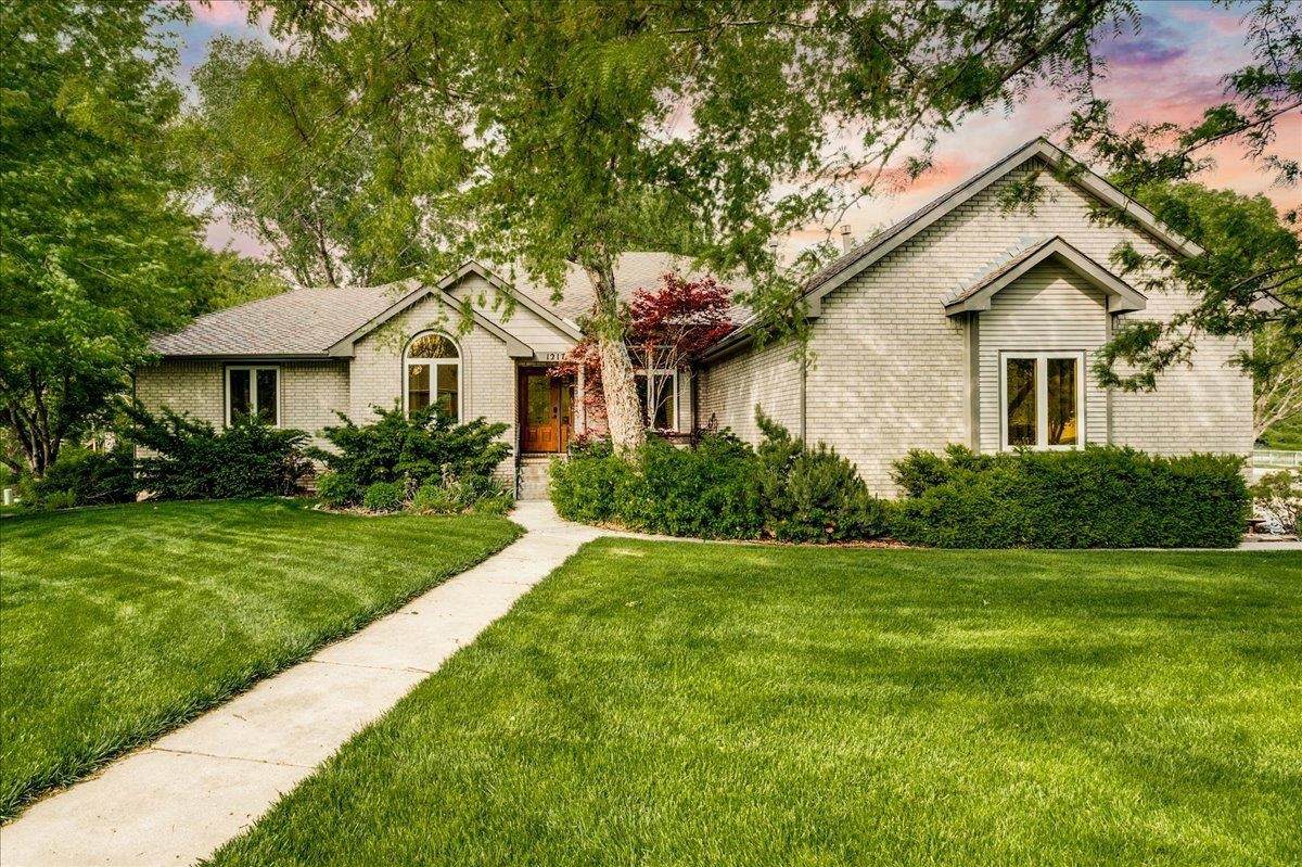 1217 Hickory Creek Ct - Photo 1