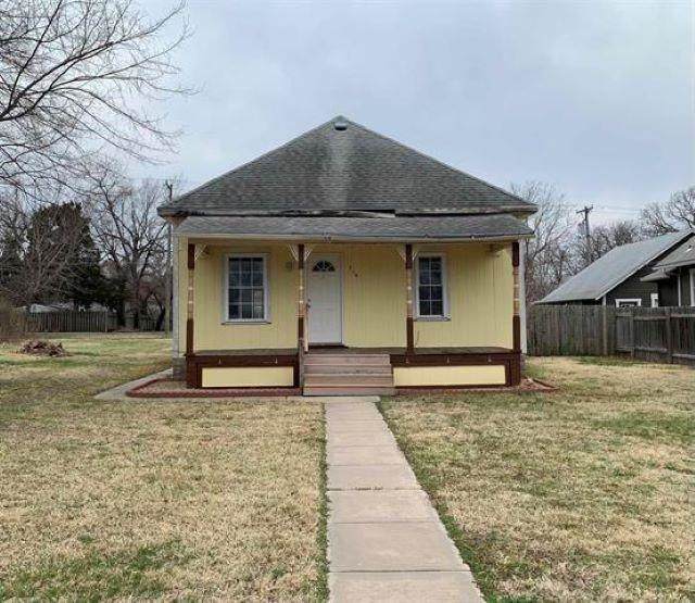 319 10th - Photo 1