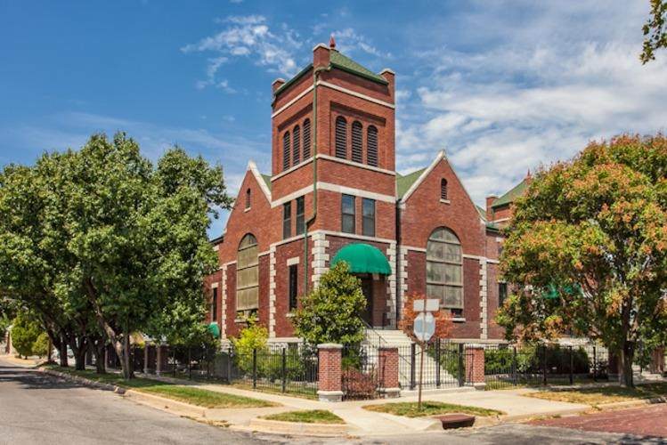 1116 1st Street - Photo 1