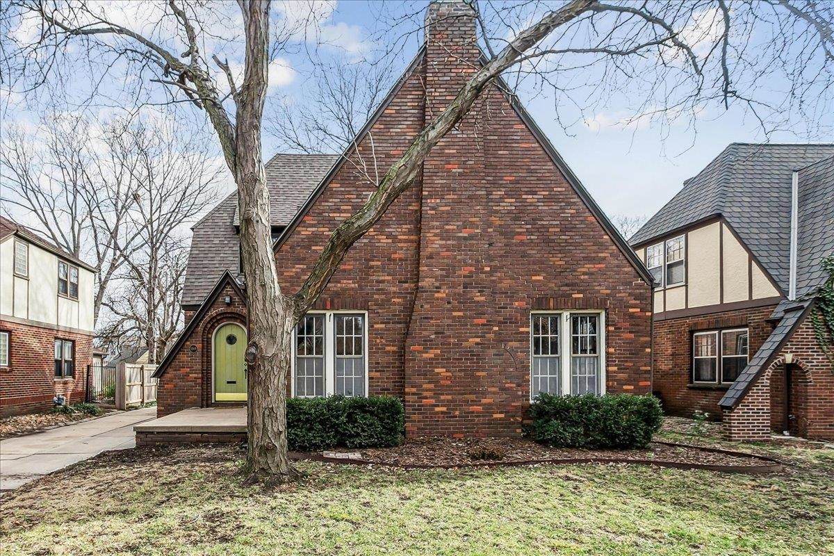 1506 Woodrow Ave - Photo 1