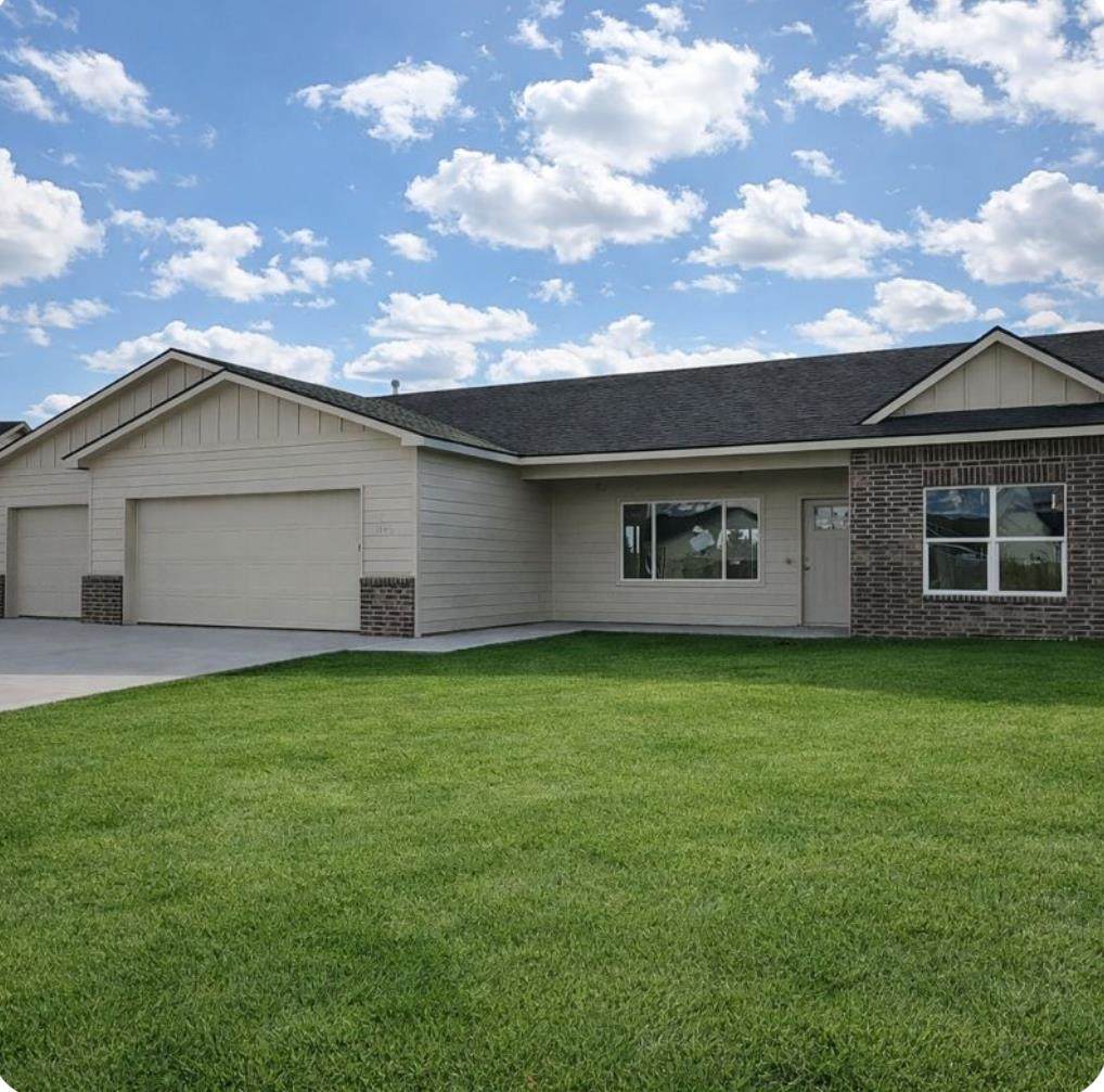 1145 Trek Cir - Photo 1