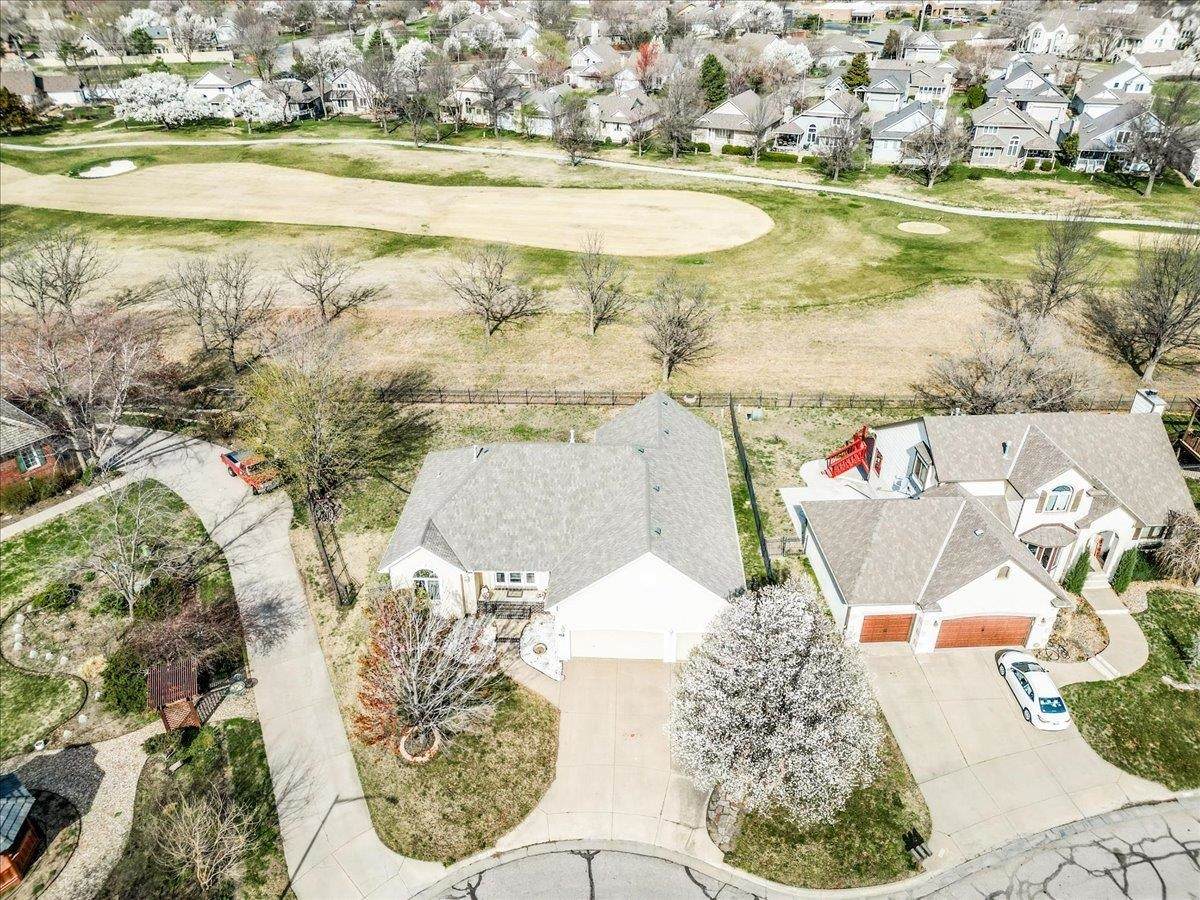 8229 Oxford Ct - Photo 1