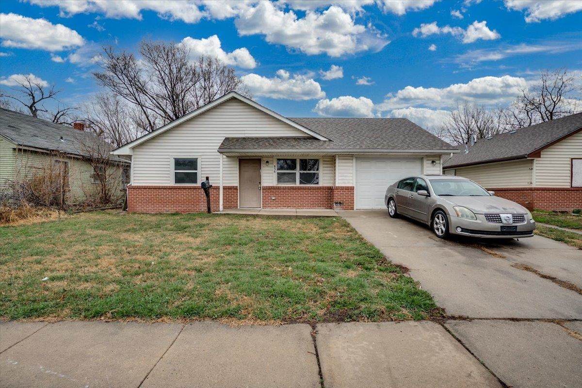 838 Grove - Photo 1