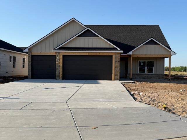 734 Rainbow Lake Ct. - Photo 1